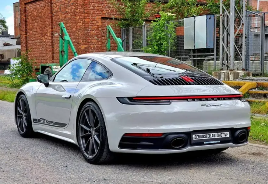 Porsche 992