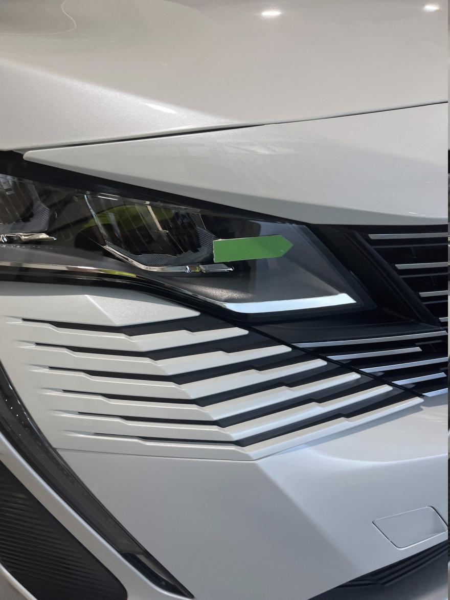 Peugeot 3008 PHEV hybrid 225 e-eat8 allure pack 180 AT