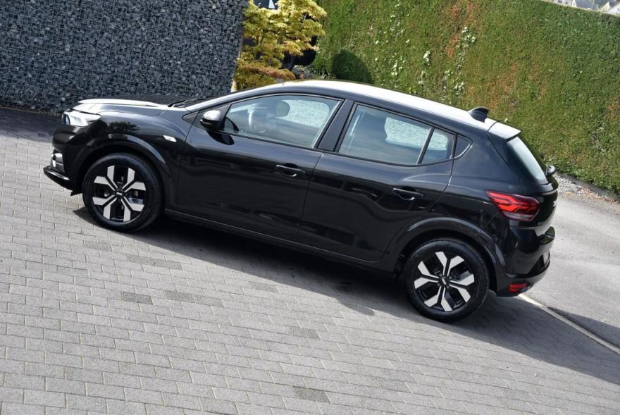 CAR GALLERY DE GEYNDT
" passion for your mobility " 
www.garagedegeyndt.be
Financieirng op maat ter plaatse mogelijk 
Overname voertuig mogelijk 
Eigen dienst naverkoop alle merken 
Waarborg 12 Maand inbegrepen 
Waarborg tot 48 Maand mogelijk 
Car-pass
Tweedehandskeuring inbegrepen