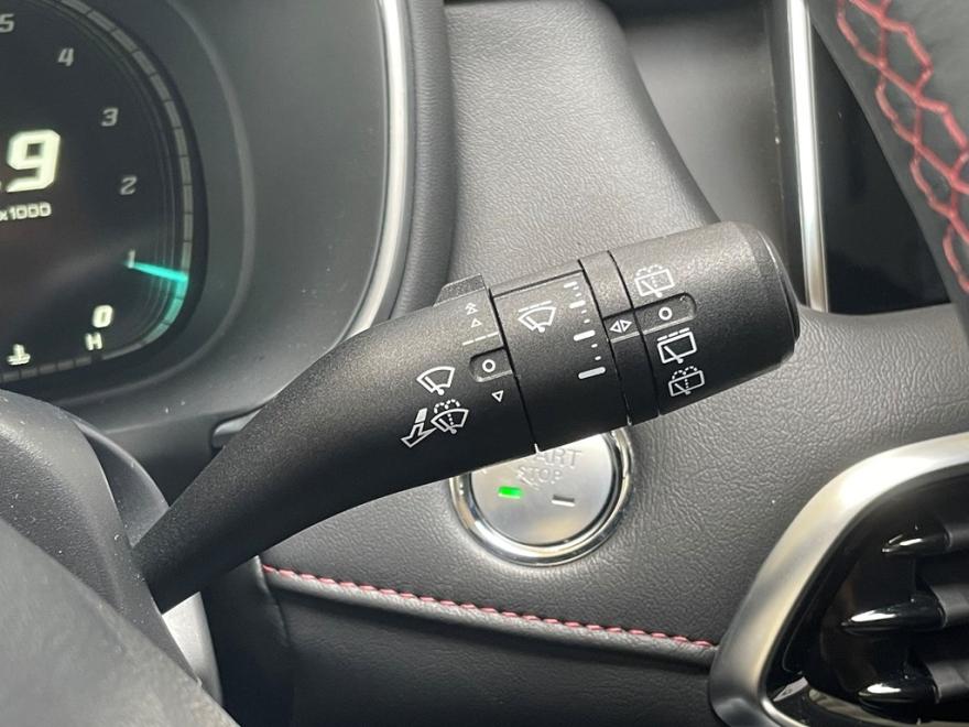 Alle DECAIGNY SELECTED CARS & VANS worden op 110 punten gecontroleerd - Minimum 1 jaar garantie  – Europese wagen - Uitgebreide testrit mogelijk om onze kwaliteit te ervaren. Onze hoog opgeleide medewerkers garanderen U kwaliteit en perfecte service.
Bezoek onze website : https://www.decaigny.be  en vind uw droomwagen!
Flexlease : Alles omvattend leaseprogramma voor bedrijf en particulier. Bezoek onze website :  https://www.flexlease.rent .
Cash Your Car : Wij doen overnames van alle wagens, ongeacht leeftijd of merk. Bezoek onze website : https://www.cashyourcar.be.
Decaigny Care : Tot 10 jaar garantie a.d.h.v. een op maat gemaakt onderhoudscontract.
Neem vrijblijvend contact op met onze dienst verkoop.
Bedankt voor uw interesse in onze diensten. Familie Decaigny en het ganse team.
Prijs exclusief kit voor ingebruikname (onderhoud, duplicaat nummerplaat, jaar Europese bijstand, poetsbeurt binnen en buiten, keuring voor verkoop) van €240 incl. BTW.
 
 Toutes DECAIGNY SELECTED CARS & VANS sont contrôlées sur 110points – Garantie minimum de 1 an – Voiture européenne – Possibilité d’essais approfondis afin d’aprrécier notre qualité. Notre personnel hautement qualifié vous garantit un parfait service de qualité.
Visitez notre site: https://www.decaigny.be et trouvez la voiture de vos rêves!
Flexlease : programme de lease complet pour les entreprises et les particuliers. Visitez notre site: https://www.flexlease.rent.
Cash Your Car : nous procédons à l'acquisition de toutes les voitures, quel que soit leur âge ou leur marque. Visitez notre site:https://www.cashyourcar.be.
Decaigny Care: Jusqu'à 10 ans de garantie basée sur un contrat de maintenance sur mesure.
N'hésitez pas à contacter notre service commercial.
Merci de votre intérêt pour nos services. La famille Decaigny et toute l'équipe.
Prix hors kit de mise en service (entretien, duplicate de plaque d'immatriculation, 12 mois d'assistance européenne, nettoyage intérieur et extérieur, contrôle technique de vente) de 240 € TTC.