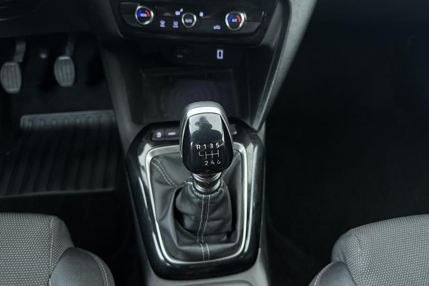 Opel Corsa 1.2 turbo gs 100