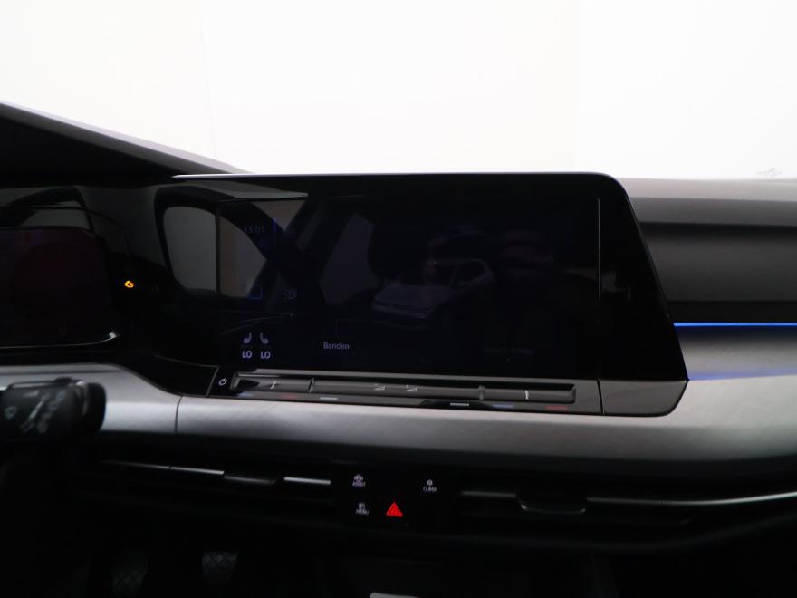 Volkswagen Golf VIII TSI life OPF 110
