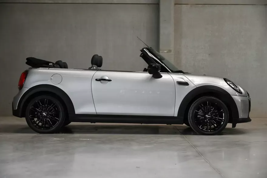 MINI Cooper Cabrio