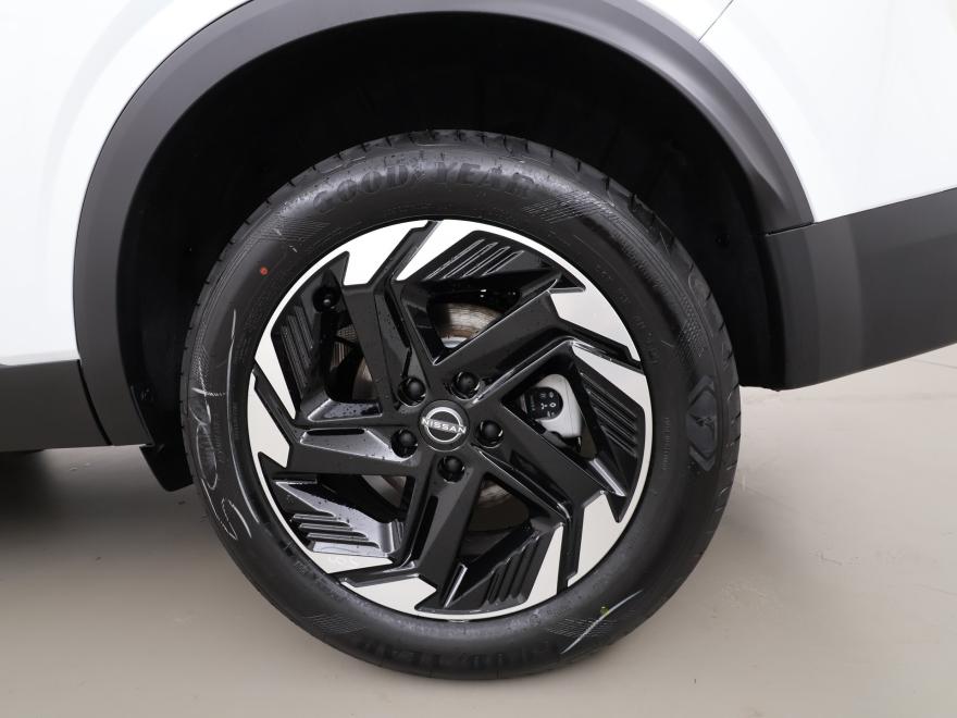 Nissan Qashqai 1.3 dig-t n-connecta 158 AT