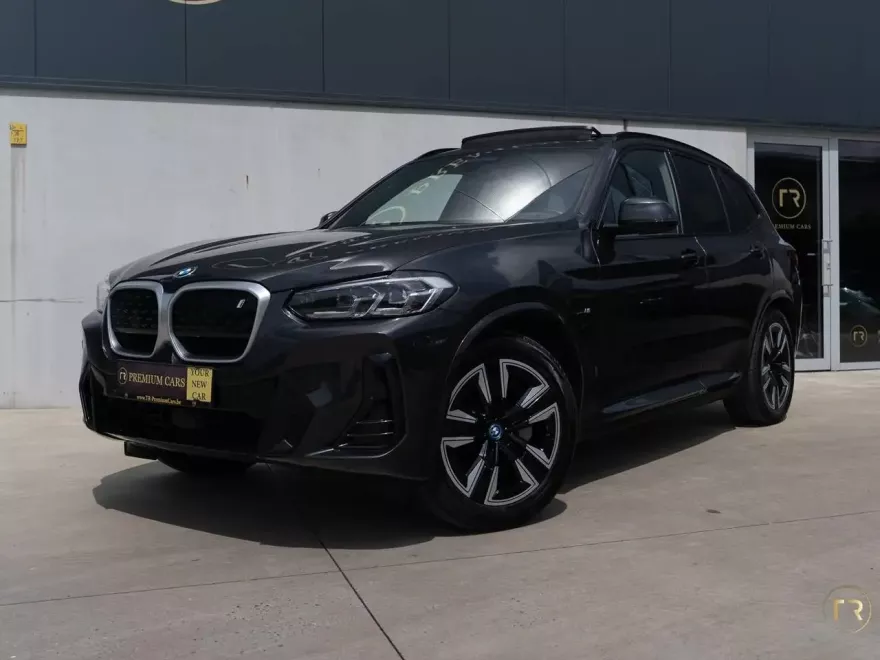 BMW iX3