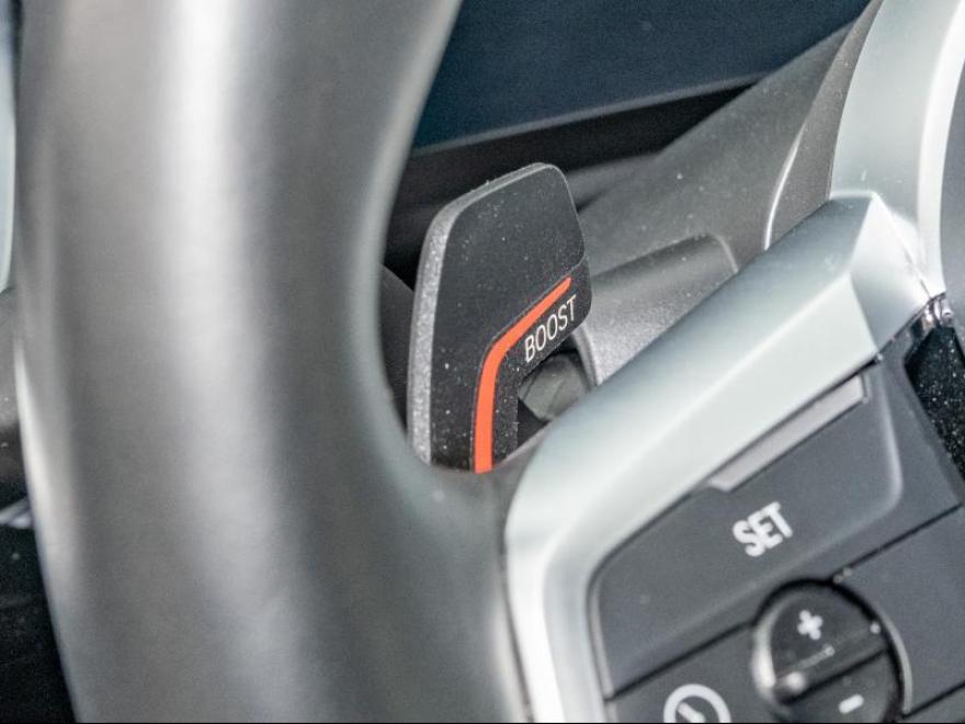 <p>&amp;nbsp;</p>
<p><span>01EK</span>&amp;nbsp;<span>BMW LM-velg dubbele spaak 871M STD</span></p>
<p><span>0230</span>&amp;nbsp;<span>EU-specifieke extra werkzaamheden</span></p>
<p><span>02PA</span>&amp;nbsp;<span>Wielbout met slot</span></p>
<p><span>02VB</span>&amp;nbsp;<span>Bandenspanningsweergave</span></p>
<p><span>02VC</span>&amp;nbsp;<span>Bandenreparatieset</span></p>
<p><span>02VF</span>&amp;nbsp;<span>Adaptief M-onderstel</span></p>
<p><span>0313</span>&amp;nbsp;<span>Buitenspiegel inklapbaar</span></p>
<p><span>0320</span>&amp;nbsp;<span>Ontfall, type-aanduiding</span></p>
<p><span>0322</span>&amp;nbsp;<span>Comforttoegang</span></p>
<p><span>0337</span>&amp;nbsp;<span>M Sportpakket</span></p>
<p><span>033B</span>&amp;nbsp;<span>M SPORTPAKKET PRO</span></p>
<p><span>03KA</span>&amp;nbsp;<span>Geluidsisolerende ruiten</span></p>
<p><span>03M2</span>&amp;nbsp;<span>M SPORTREM, ROOD HOOGGLANS</span></p>
<p><span>03MF</span>&amp;nbsp;<span>M koplampen Shadow Line</span></p>
<p><span>0420</span>&amp;nbsp;<span>Verduisterde ruiten</span></p>
<p><span>0430</span>&amp;nbsp;<span>Binnen-/buitenspiegel, aut. dimmend</span></p>
<p><span>0431</span>&amp;nbsp;<span>Binnenspiegel, automatisch dimmend</span></p>
<p><span>0478</span>&amp;nbsp;<span>Kinderstoeltjebevestiging</span></p>
<p><span>0481</span>&amp;nbsp;<span>Sportstoel</span></p>
<p><span>0494</span>&amp;nbsp;<span>Stoelverwarming bestuurder/passagier</span></p>
<p><span>04AT</span>&amp;nbsp;<span>Interieurstrips hoogglanzend zwart</span></p>
<p><span>04GQ</span>&amp;nbsp;<span>M veiligheidsgordels</span></p>
<p><span>04NW</span>&amp;nbsp;<span>LUXURY DASHBOARD</span></p>
<p><span>04T2</span>&amp;nbsp;<span>LADEKABEL PROFESSIONAL (MODE 3)</span></p>
<p><span>04U9</span>&amp;nbsp;<span>Akoestische voetgangersbescherming</span></p>
<p><span>04V1</span>&amp;nbsp;<span>BMW ICONICSOUNDS ELECTRIC</span></p>
<p><span>0548</span>&amp;nbsp;<span>Kilometersnelheidsmeter</span></p>
<p><span>0552</span>&amp;nbsp;<span>Adaptieve LED-koplamp</span></p>
<p><span>05AC</span>&amp;nbsp;<span>Grootlichtassistent</span></p>
<p><span>05AV</span>&amp;nbsp;<span>Active Guard</span></p>
<p><span>05DM</span>&amp;nbsp;<span>Parkeerhulpsysteem</span></p>
<p><span>0654</span>&amp;nbsp;<span>DAB-Tuner (voorbereid voor DAB+)</span></p>
<p><span>06AE</span>&amp;nbsp;<span>Teleservices</span></p>
<p><span>06AF</span>&amp;nbsp;<span>Wettelijke noodoproep</span></p>
<p><span>06AK</span>&amp;nbsp;<span>Connected Drive Services</span></p>
<p><span>06NX</span>&amp;nbsp;<span>Storage tray wireless Charging</span></p>
<p><span>0710</span>&amp;nbsp;<span>M leerstuurwiel</span></p>
<p><span>0754</span>&amp;nbsp;<span>M Achterspoiler</span></p>
<p><span>0760</span>&amp;nbsp;<span>Hoogglans Shadow line</span></p>
<p><span>0775</span>&amp;nbsp;<span>Dakhemel antraciet</span></p>
<p><span>07EV</span>&amp;nbsp;<span>Optiepakket</span></p>
<p><span>07M9</span>&amp;nbsp;<span>M Schadow Line met uitgebreide scope</span></p>
<p><span>0868</span>&amp;nbsp;<span>Taal Nederlands</span></p>
<p><span>0886</span>&amp;nbsp;<span>Boorddocumentatie Nederlands</span></p>
<p><span>08R3</span>&amp;nbsp;<span>COC EXTRA UITRUSTING</span></p>
<p><span>08R9</span>&amp;nbsp;<span>Koelmiddel R1234yf</span></p>
<p><span>08TF</span>&amp;nbsp;<span>Actieve voetgangersbescherming</span></p>
<p><span>08WN</span>&amp;nbsp;<span>Regeling E</span></p>
<p><span>09QV</span>&amp;nbsp;<span>Voorbereiding Driving Assistant Plus</span></p>
<p><span>09T1</span>&amp;nbsp;<span>M SPORT EXTERIEURUMFAENGE</span></p>
<p><span>09T2</span>&amp;nbsp;<span>M SPORT interieuromvangen</span></p>
<p><span>09TB</span>&amp;nbsp;<span>SPEZ. ZUSATZUMF. M SPORTPAKET PRO</span></p>
<p><span>A050</span>&amp;nbsp;<span>AGM-accu 50 Ah</span></p>
<p>&amp;nbsp;</p>
<p>&amp;nbsp;</p>