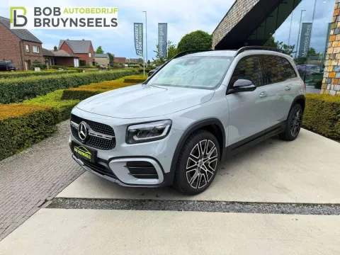 Mercedes-Benz GLB 180