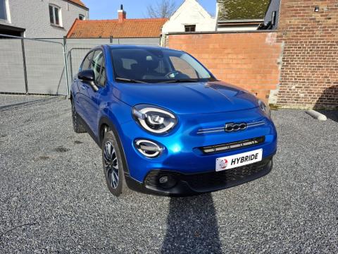 Model: 500X, Manufacturer: Fiat, Transmission Type: Direct transmission, Fuel Type: PHEV Hybrid - Gas, Paint Type: Metallic, Category: Passenger car, Dealer: Garage en Carrosserie Stevens BV, Multifunctional steering wheel: yes, Traffic sign recognition: yes, Central locking: yes, Servo steering: yes, Air conditioning: Manueel, Material of seats: Stof, Radio: Radio MP3, Electronically retractable wing mirror: yes, ASR: yes, ABS: yes, ESP: yes, ISOFIX Child seat fastener: yes, Full LED headlights: yes, Tyre pressure monitoring: yes, Airbags: 4 - Voor en zijkant, Daytime running lights: Aanwezig